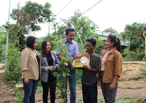 SẼ TẶNG THÊM 1.000 CÂY HOA ANH ĐÀO ĐỂ TRỒNG TẠI HUYỆN KHÁNH SƠN